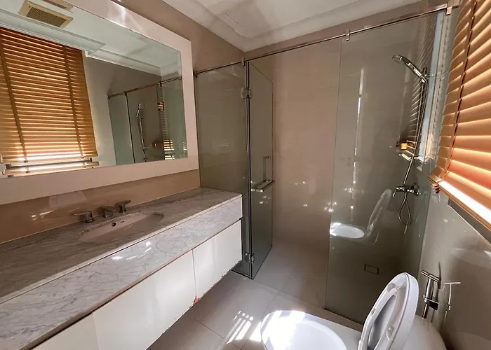 Luxury Private Swimming Pool House For 10pax Banguecoque